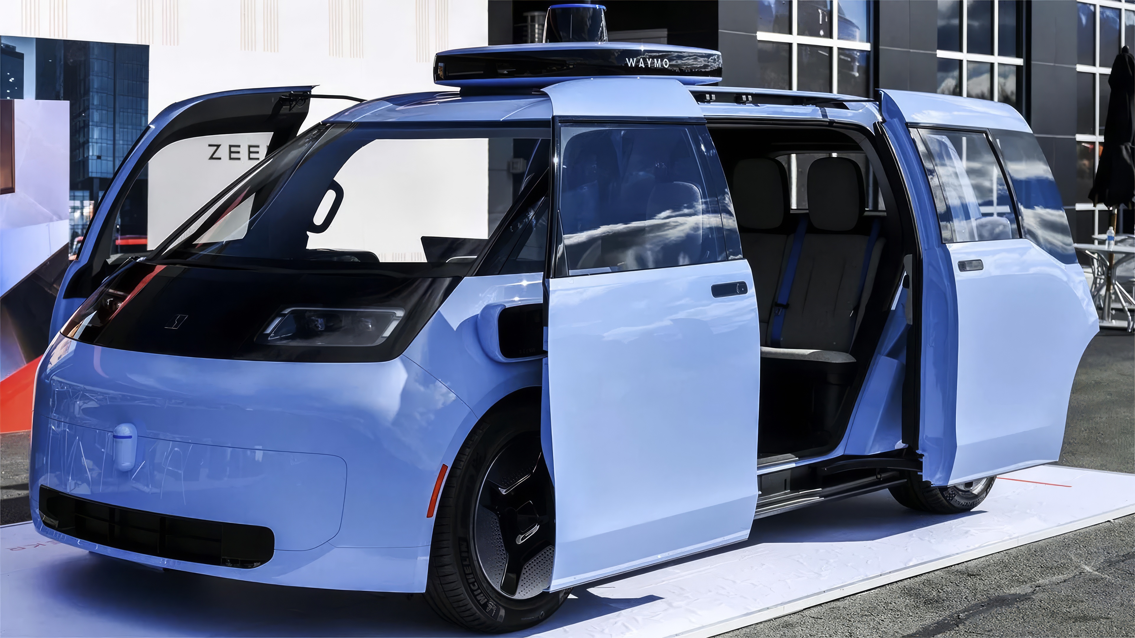 ZEEKR RT (Waymo)  side view