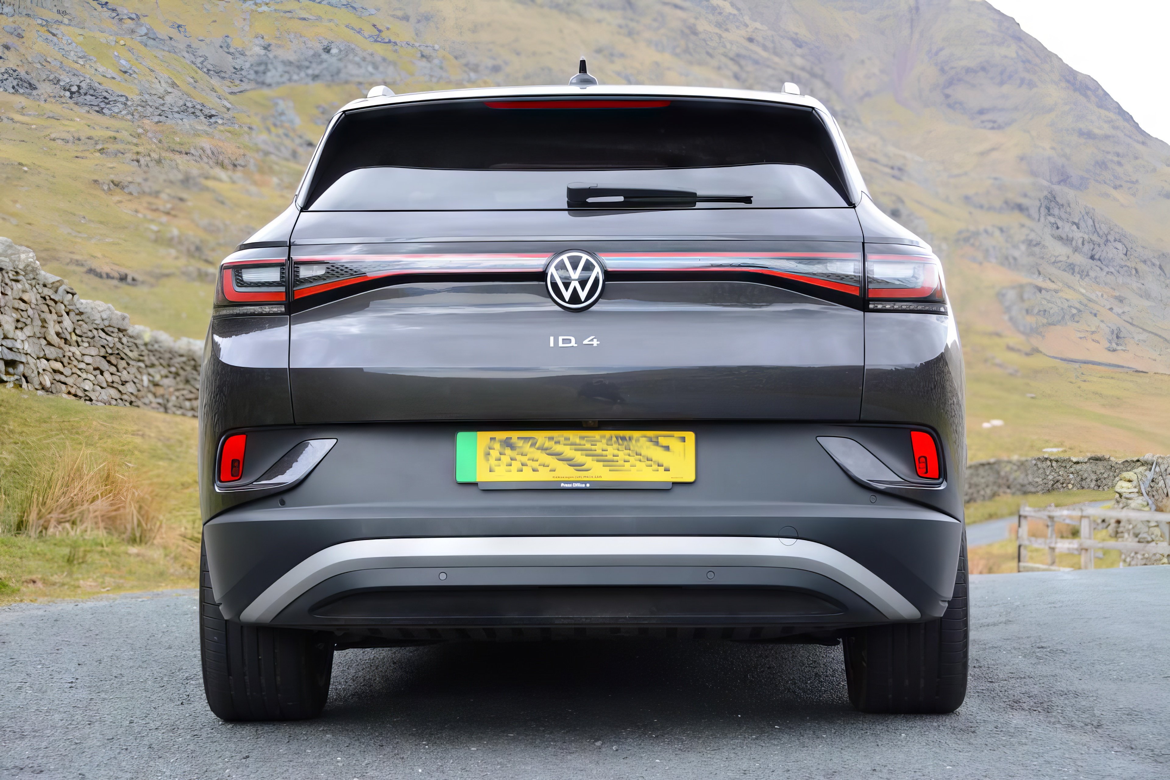Volkswagen ID.4 Pro rear view