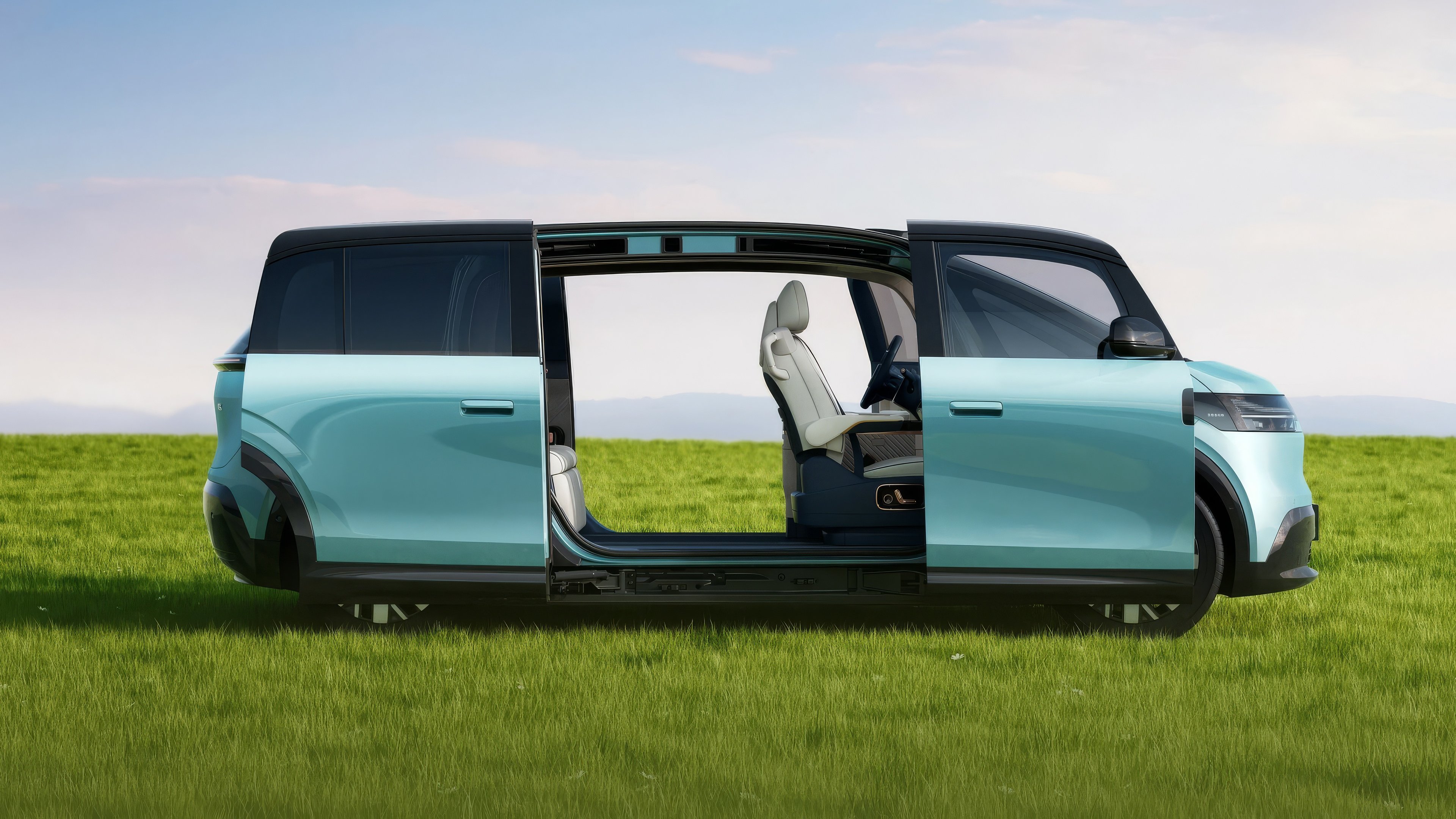 Zeekr MIX  side view