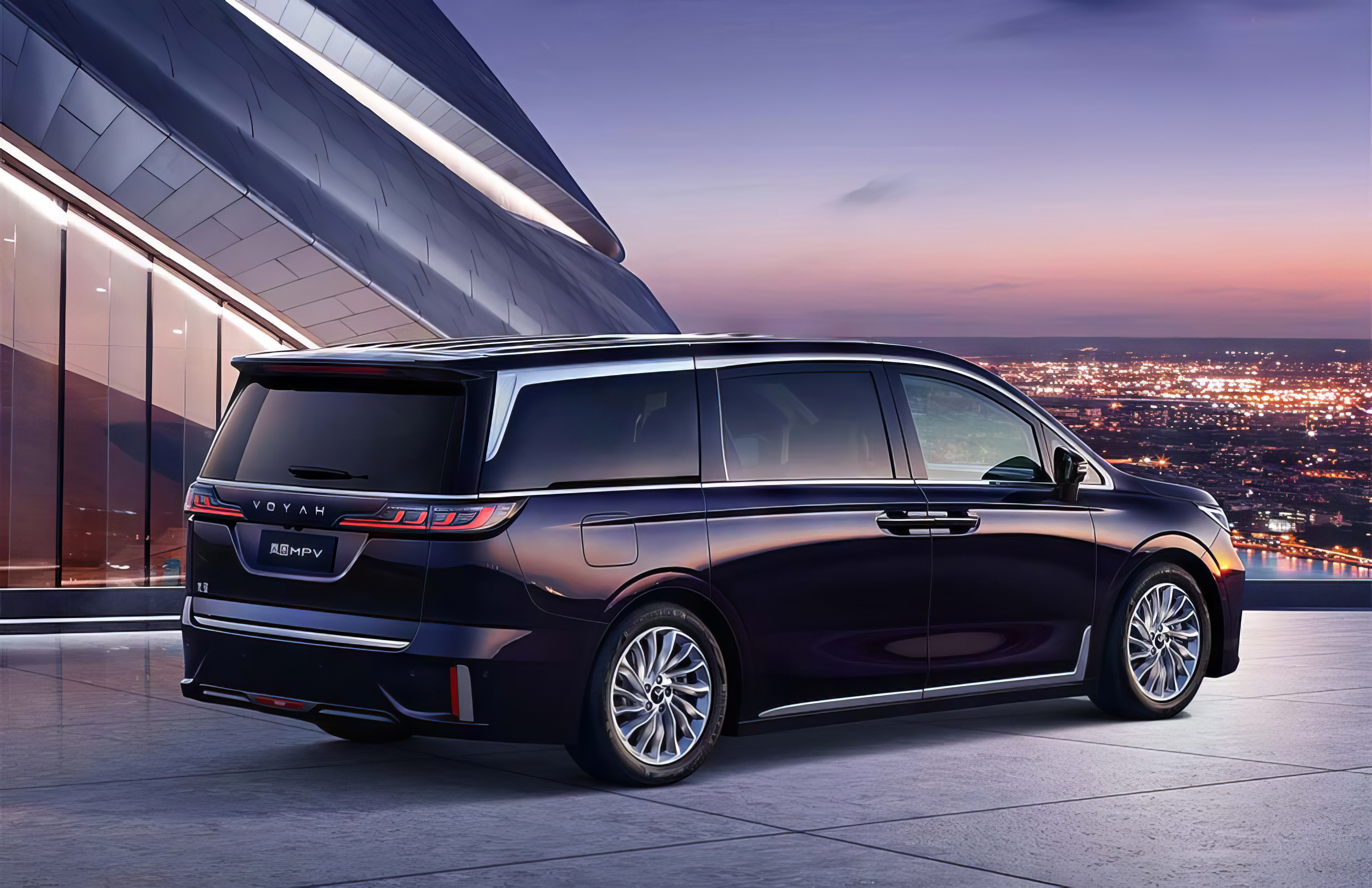 Voyah Dreamer  rear view