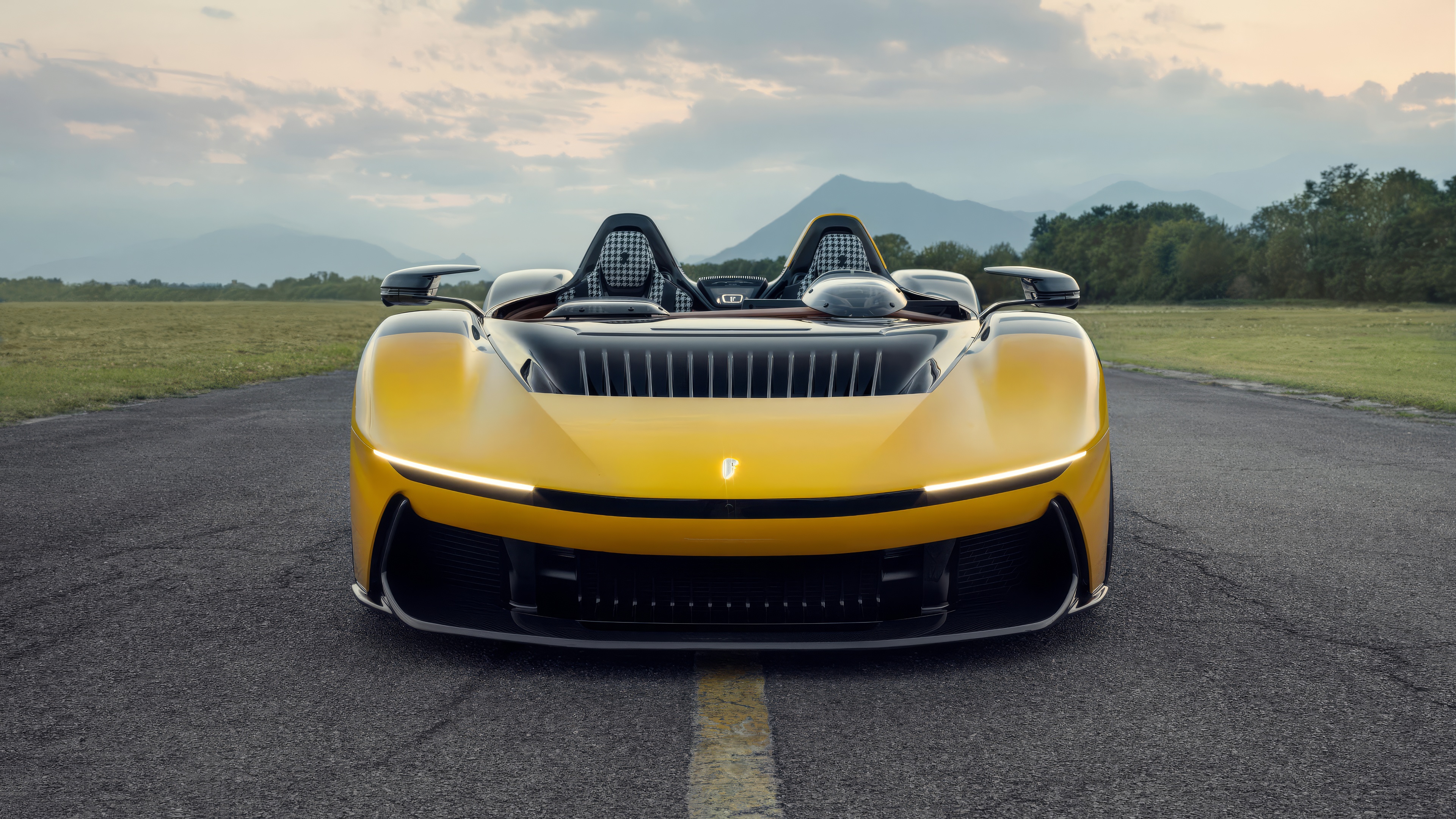 Pininfarina B95  front view