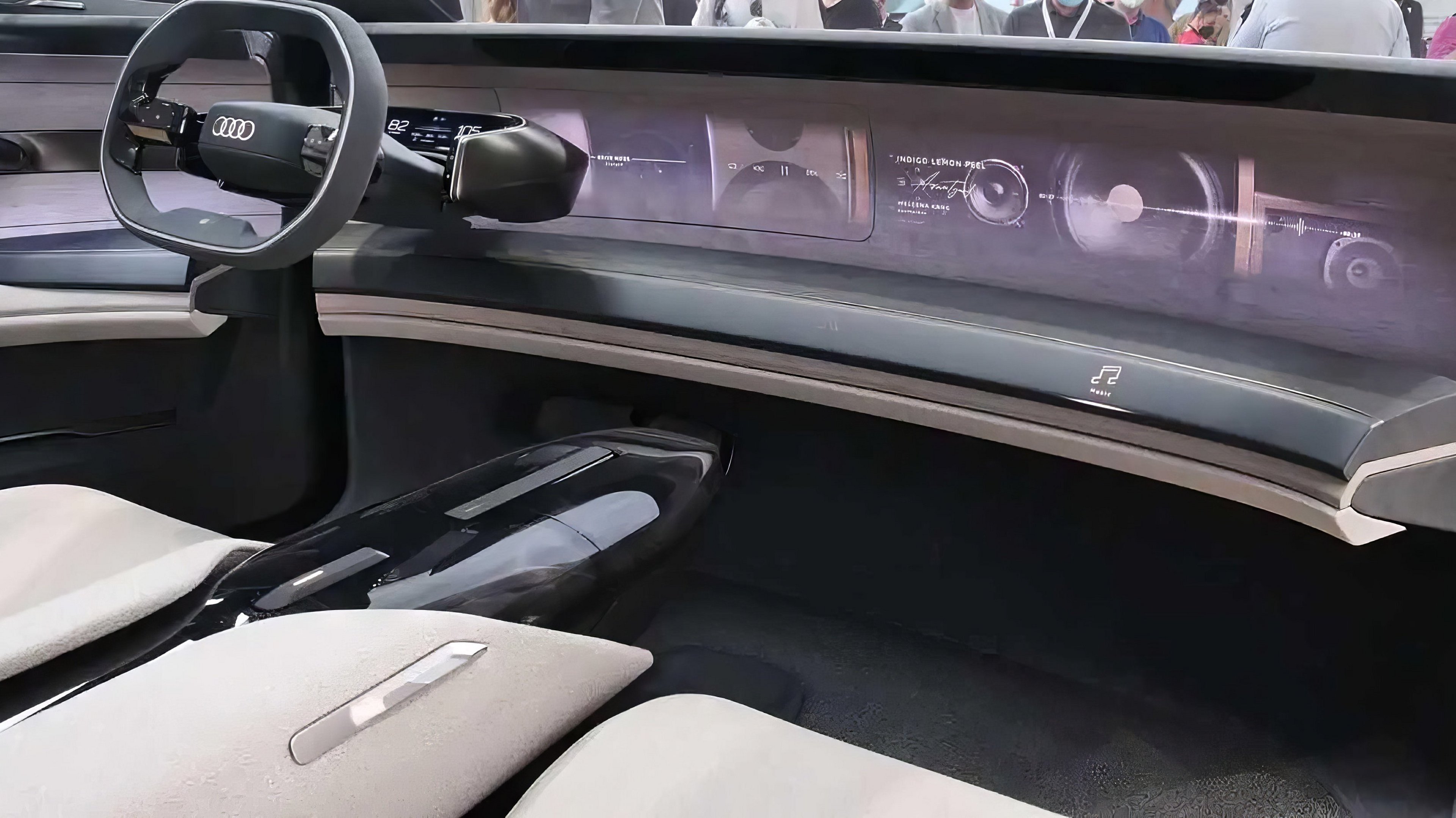 Audi A8 Avant e-tron interior view