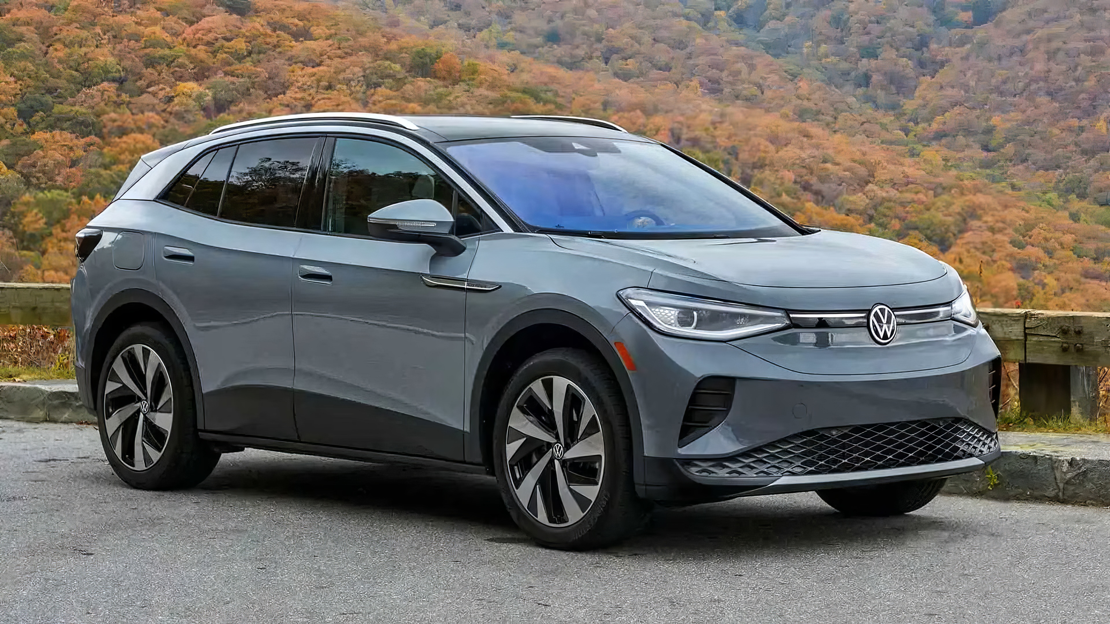 Volkswagen ID.4 S front view