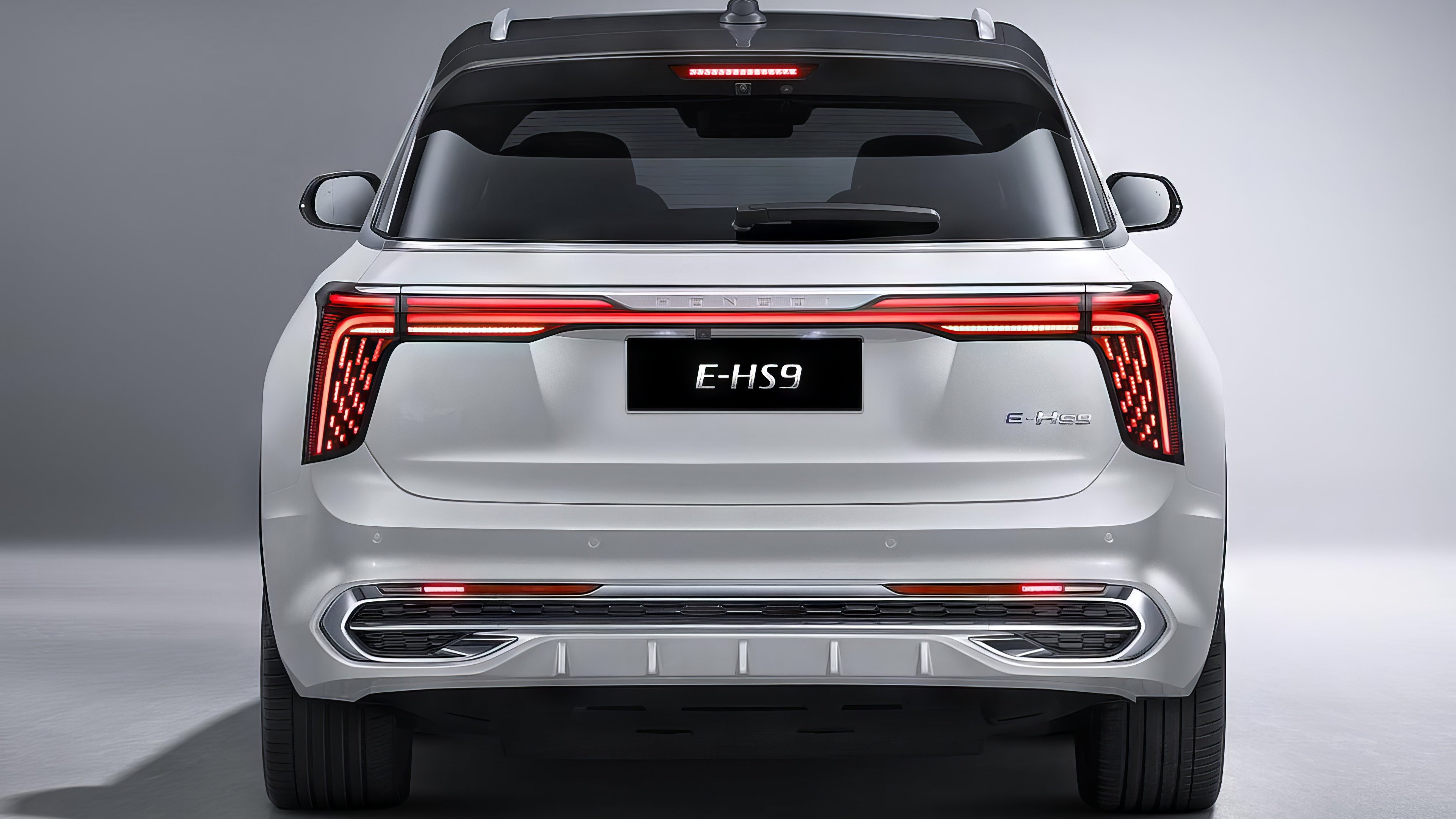Hongqi E-HS9 99 kWh rear view