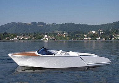 Frauscher electric day boat