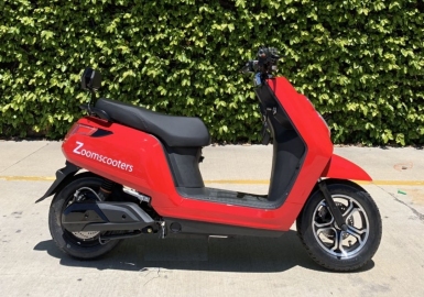 Zoom electric moped scooter